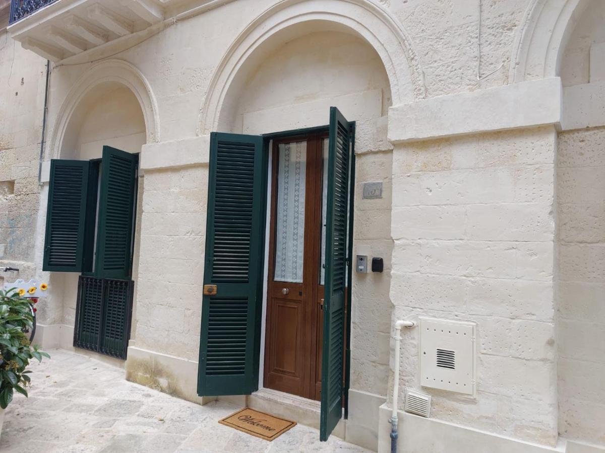 Suite Del Conservatorio Nel Centro Storico Lecce Exterior photo